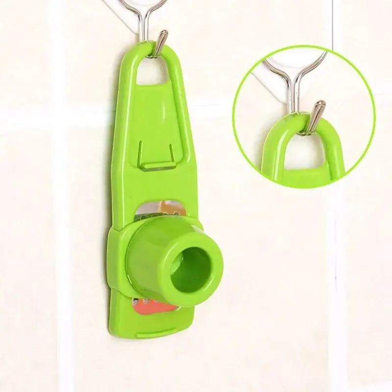 Mini Garlic Grinder – Compact, Creative & Effortlessly Efficient